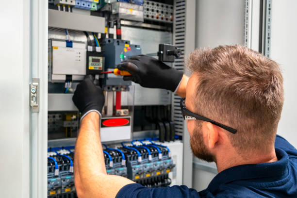 Best Circuit Breaker Repair  in Ham Lake, MN